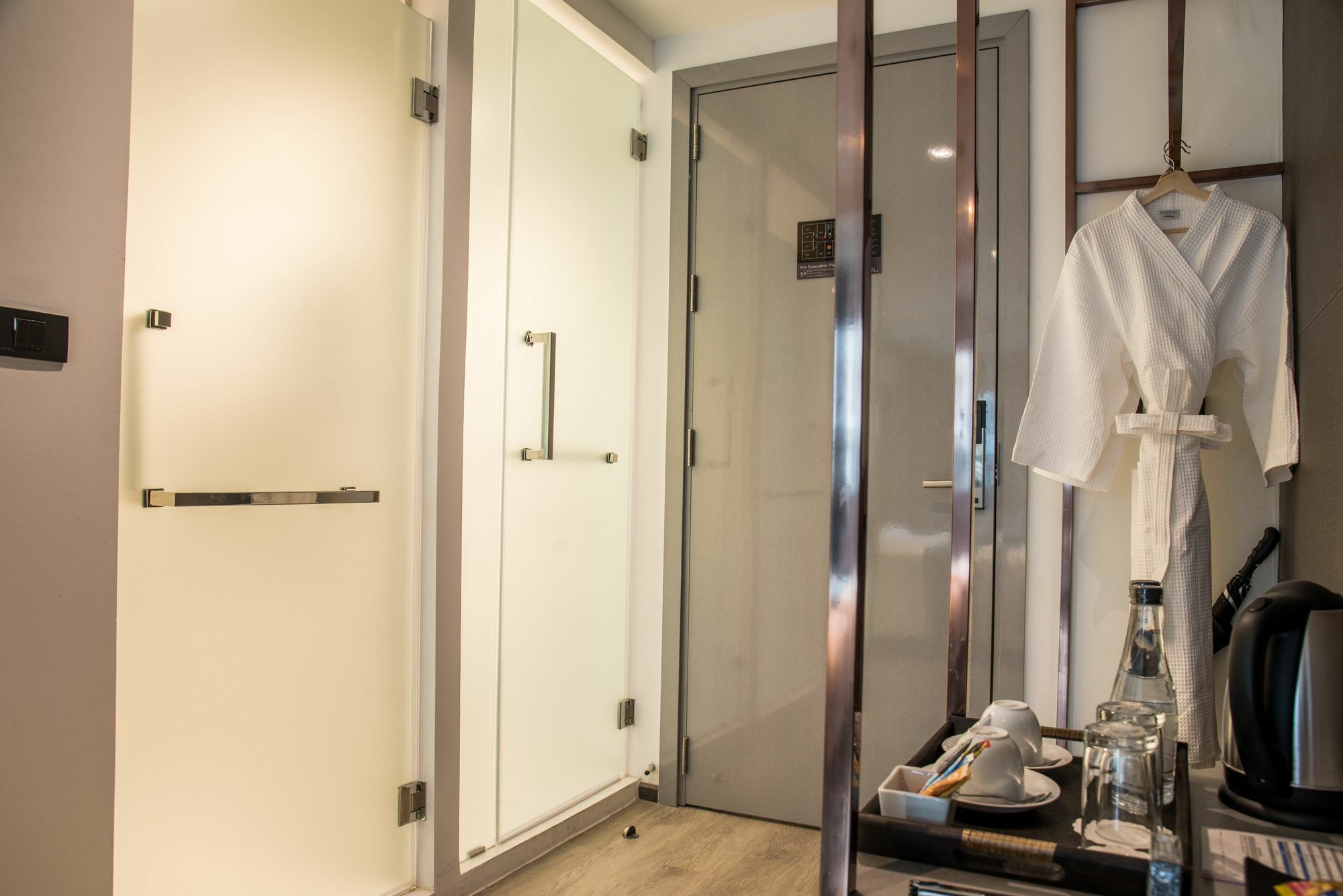 בנגקוק Sora Hotel Silom מראה חיצוני תמונה